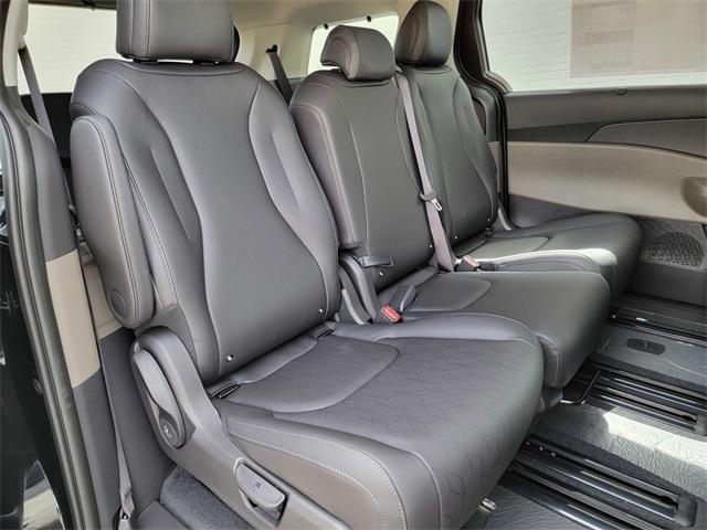 new 2026 Kia Carnival car, priced at $41,477