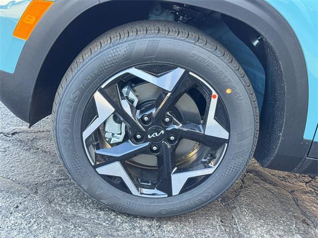 new 2025 Kia Seltos car, priced at $28,602