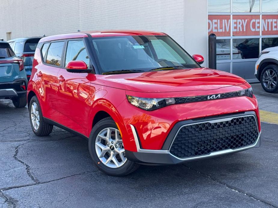 new 2025 Kia Soul car, priced at $23,090