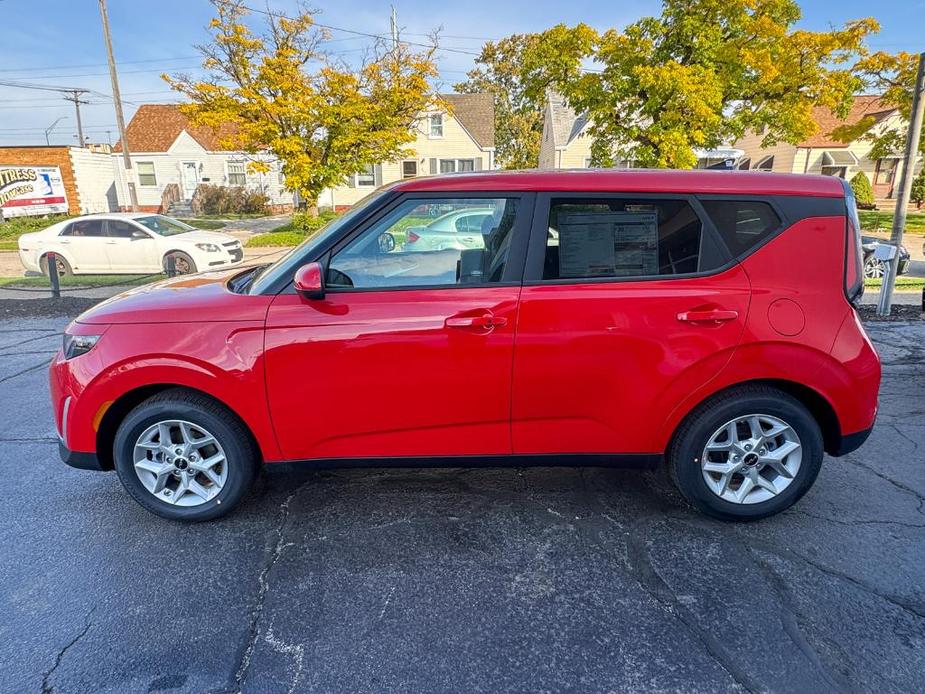 new 2025 Kia Soul car, priced at $23,090