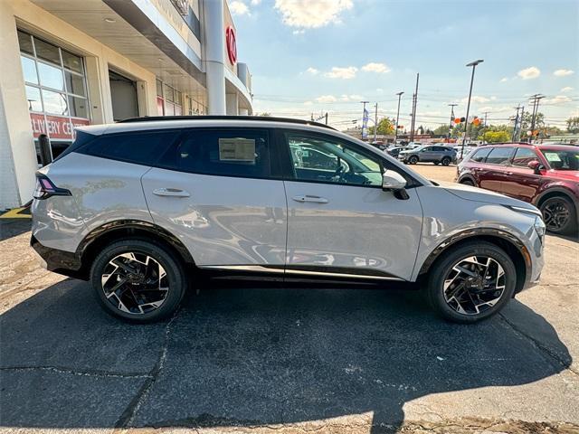 new 2025 Kia Sportage car, priced at $37,083