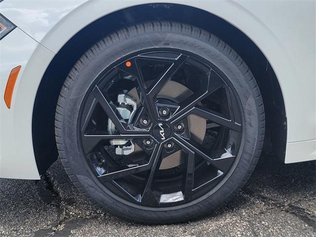 new 2026 Kia K5 car, priced at $32,562