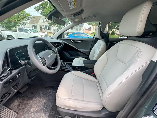 new 2025 Kia Niro car, priced at $30,360