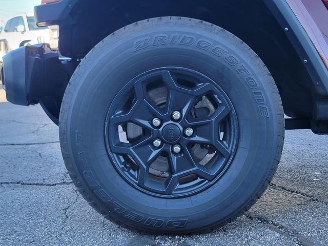 used 2021 Jeep Gladiator car, priced at $23,376