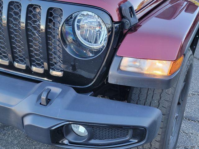 used 2021 Jeep Gladiator car, priced at $23,376