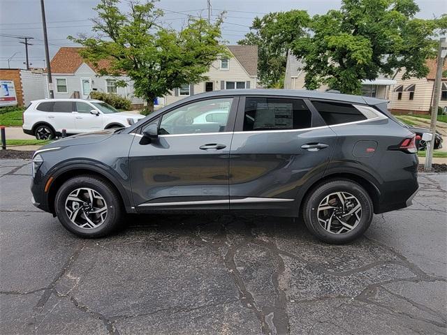 new 2025 Kia Sportage car, priced at $30,935