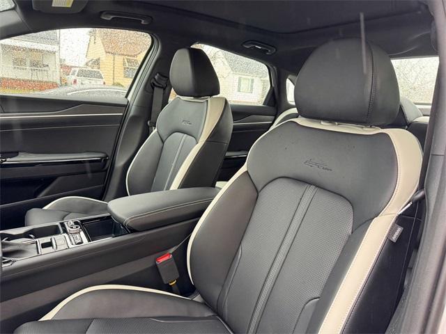new 2025 Kia K5 car, priced at $32,645