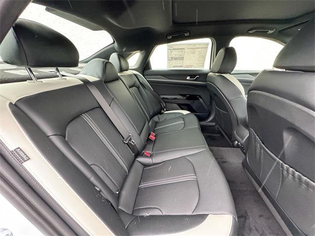 new 2025 Kia K5 car, priced at $32,645
