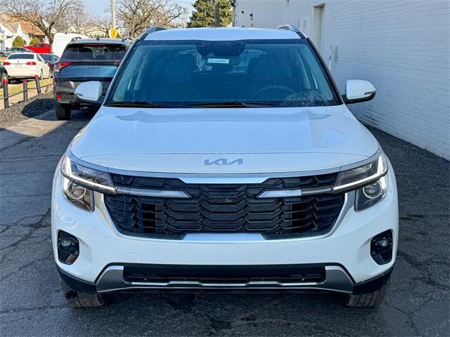new 2025 Kia Seltos car, priced at $28,210