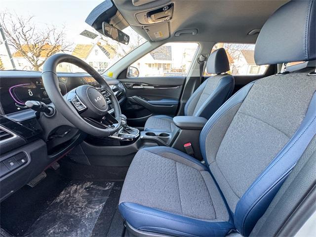 new 2025 Kia Seltos car, priced at $28,210