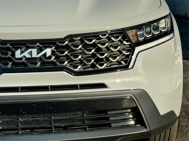 used 2022 Kia Sorento car, priced at $29,471