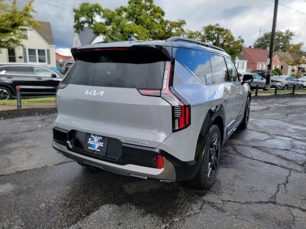 new 2026 Kia EV9 car, priced at $64,828