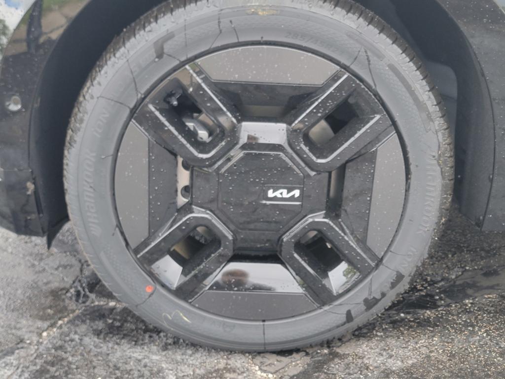 new 2026 Kia EV9 car, priced at $64,828