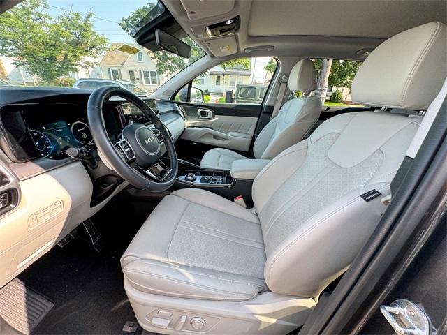 used 2023 Kia Sorento Hybrid car, priced at $33,348
