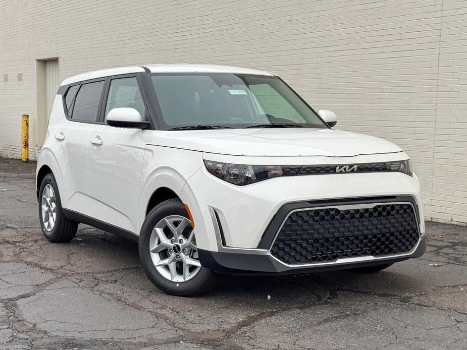 new 2025 Kia Soul car, priced at $21,435