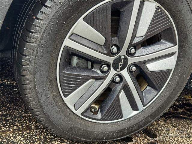 used 2022 Kia Niro car, priced at $20,371