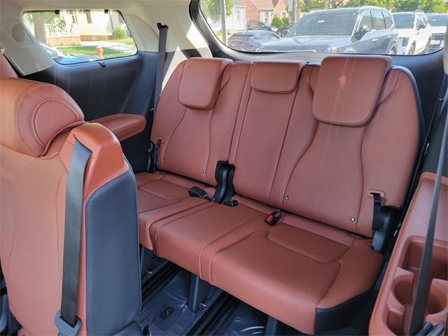 new 2026 Kia Carnival Hybrid car, priced at $43,873