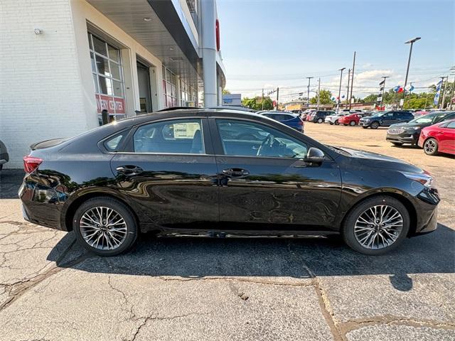 new 2024 Kia Forte car, priced at $25,300