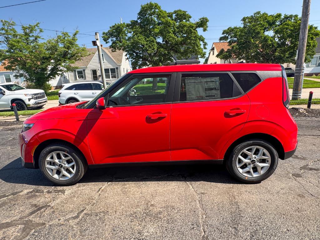 new 2025 Kia Soul car, priced at $22,260