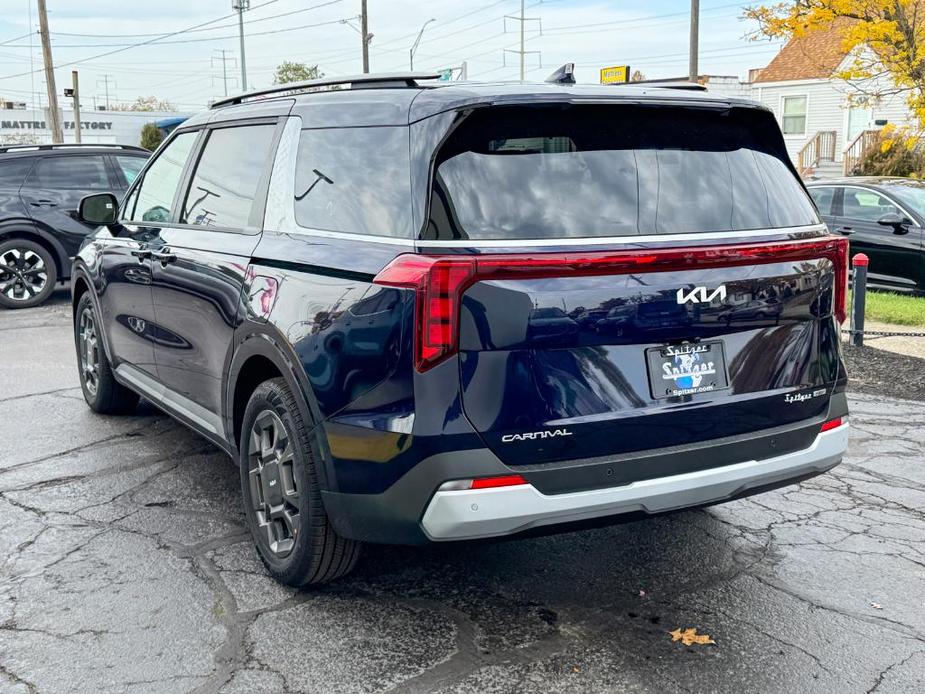 new 2025 Kia Carnival Hybrid car, priced at $40,755