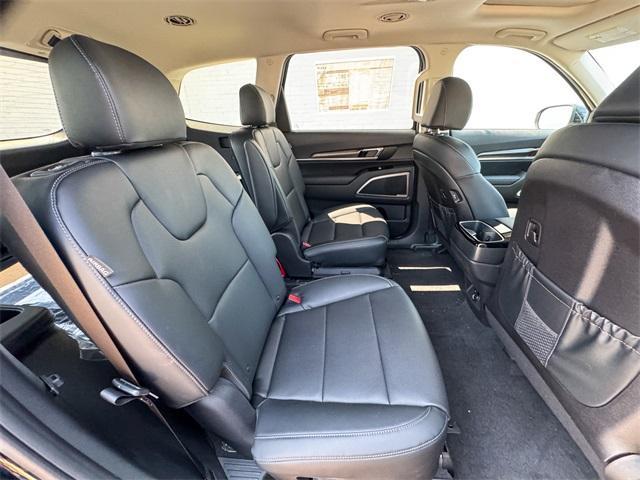 new 2025 Kia Telluride car, priced at $43,530