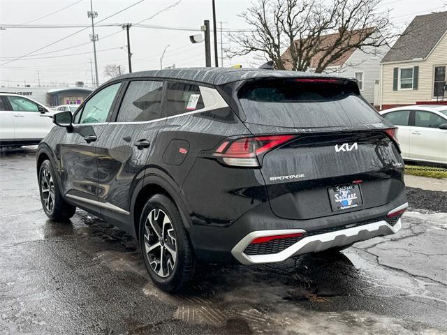 new 2025 Kia Sportage car, priced at $30,550