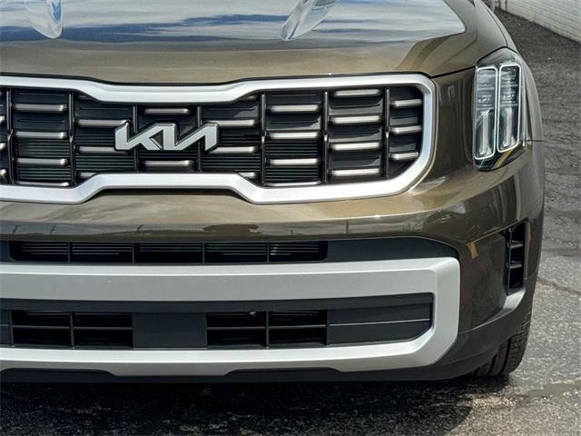 new 2025 Kia Telluride car, priced at $43,005