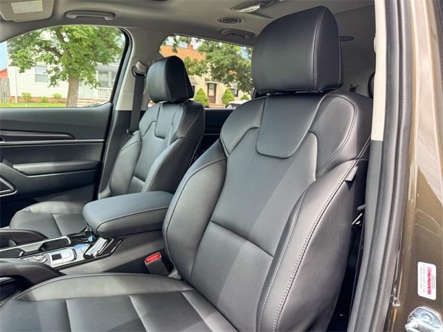 new 2025 Kia Telluride car, priced at $43,005