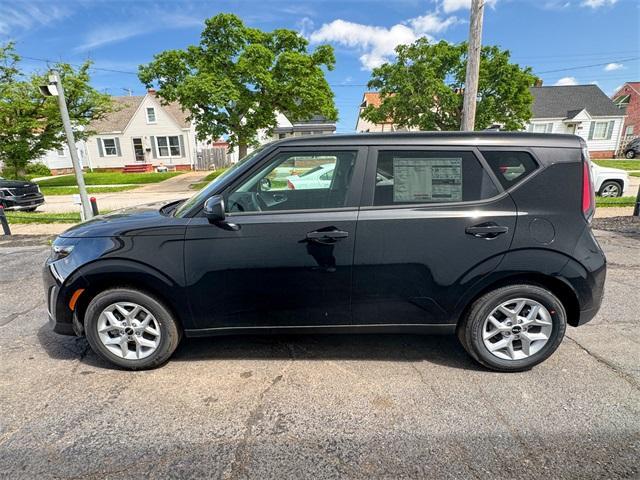 new 2025 Kia Soul car, priced at $22,605
