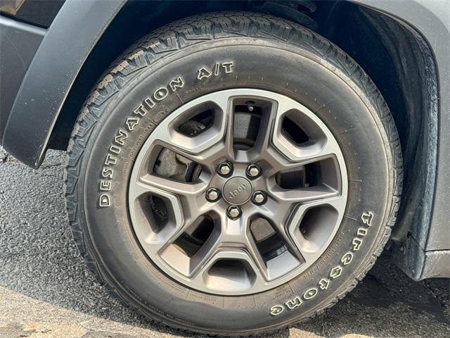 used 2020 Jeep Cherokee car, priced at $21,600