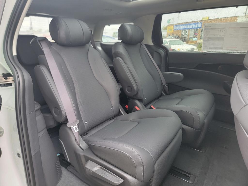 new 2026 Kia Carnival car, priced at $50,734