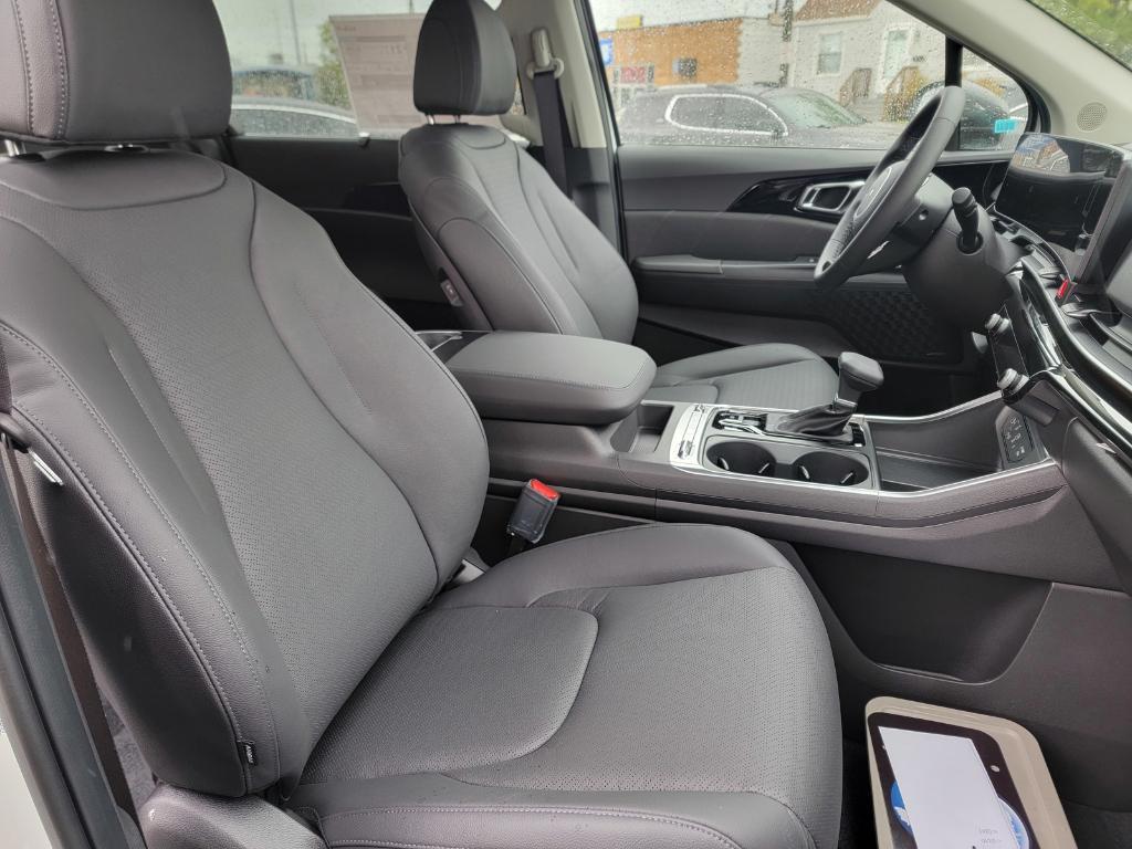 new 2026 Kia Carnival car, priced at $50,734