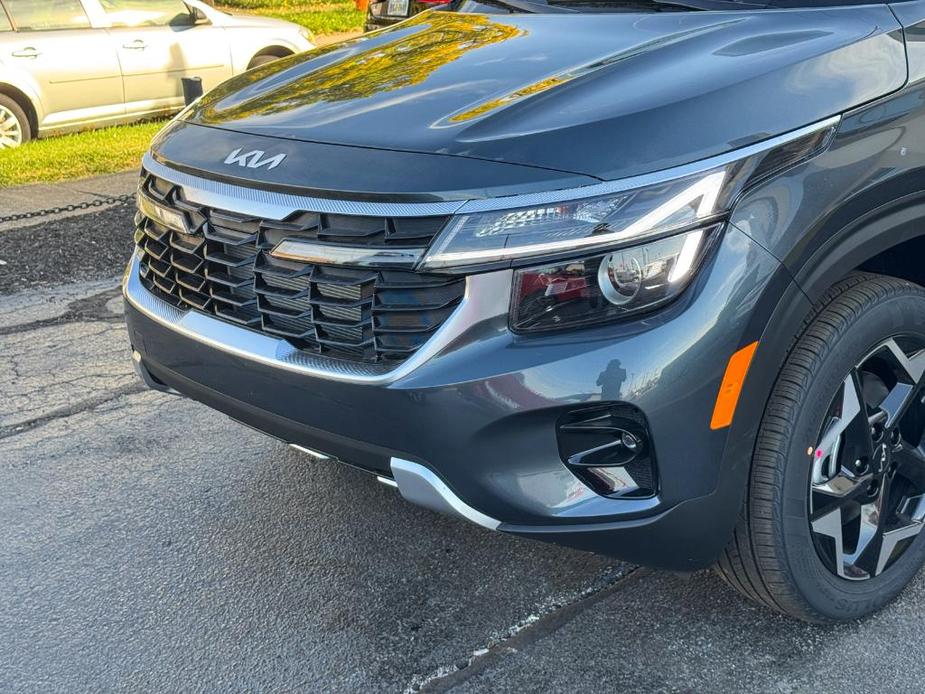 new 2025 Kia Seltos car, priced at $29,405