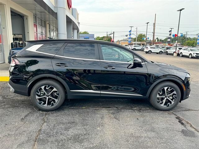 new 2025 Kia Sportage car, priced at $30,940