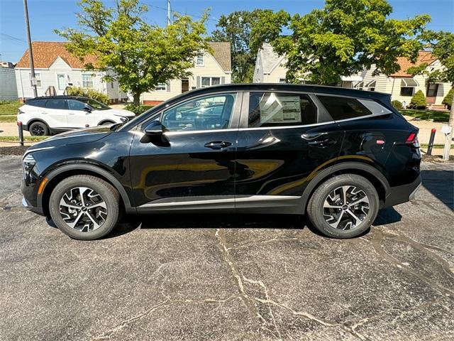 new 2025 Kia Sportage car, priced at $30,990