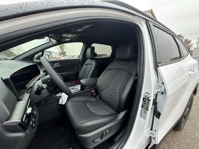 new 2026 Kia Sportage car, priced at $39,077