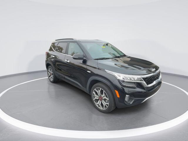 used 2023 Kia Seltos car, priced at $22,233