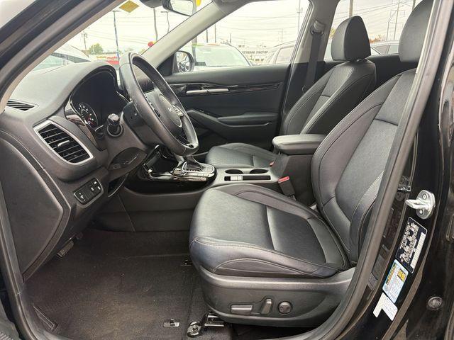 used 2023 Kia Seltos car, priced at $22,233