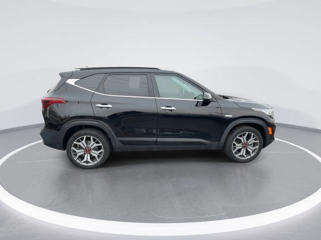 used 2023 Kia Seltos car, priced at $22,233