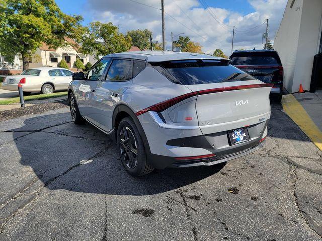 new 2025 Kia EV6 car, priced at $43,152