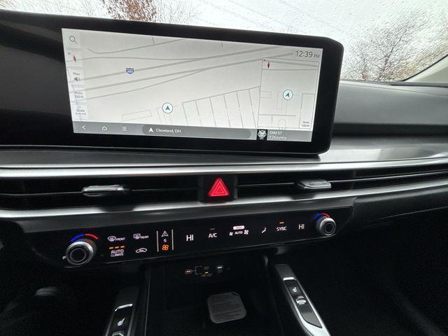 new 2026 Kia Sorento car, priced at $38,677