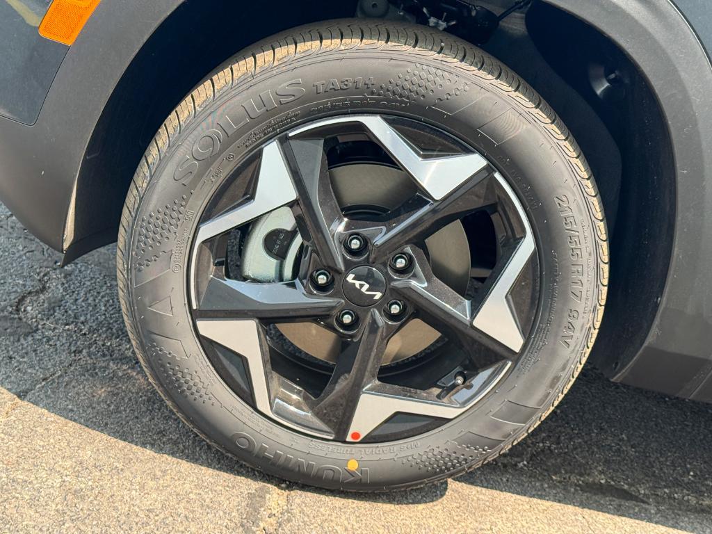 new 2025 Kia Seltos car, priced at $27,525