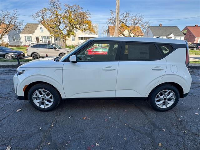 new 2025 Kia Soul car, priced at $20,754