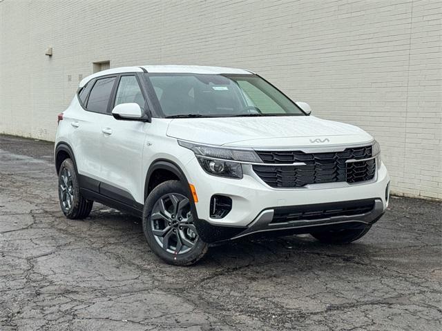 new 2025 Kia Seltos car, priced at $25,920