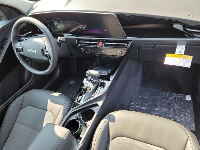 new 2025 Kia Niro car, priced at $28,390