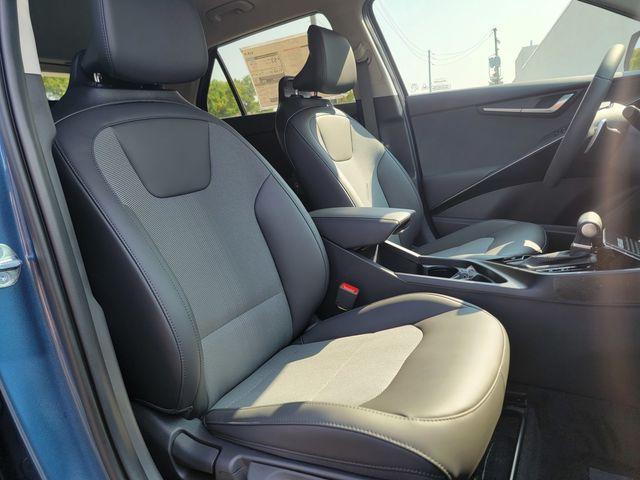 new 2025 Kia Niro car, priced at $28,390