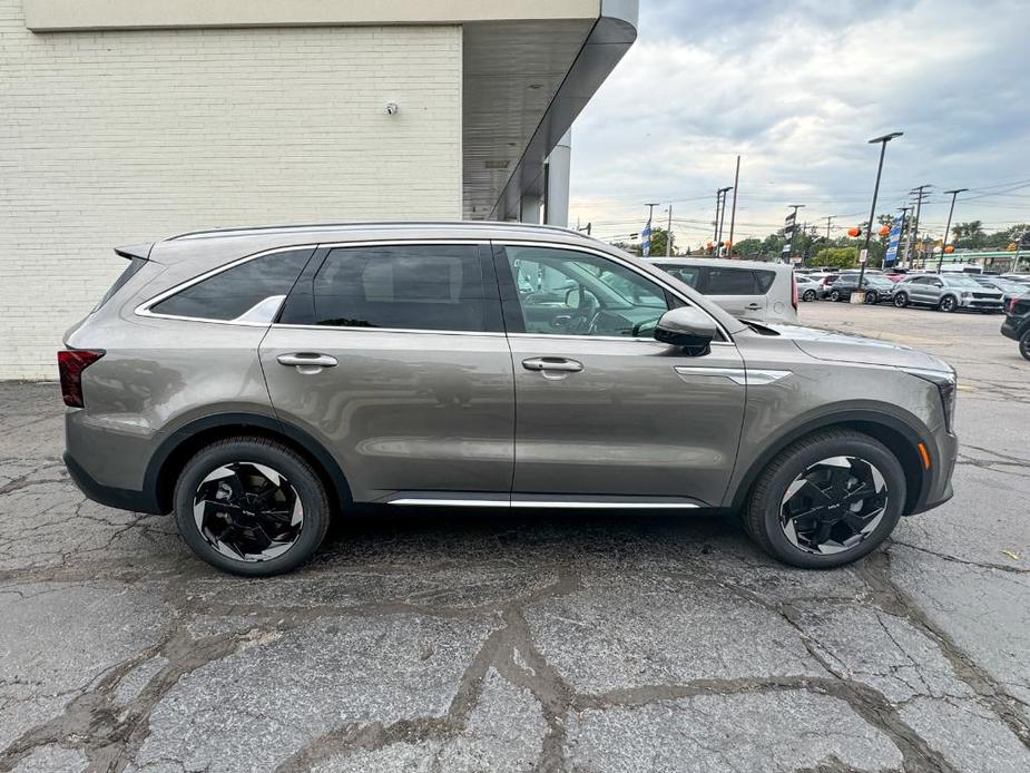 new 2025 Kia Sorento Hybrid car, priced at $43,445