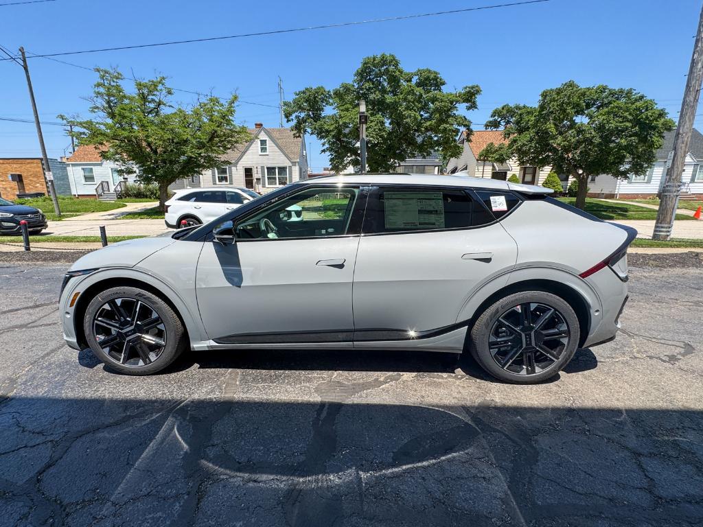 new 2025 Kia EV6 car, priced at $55,875