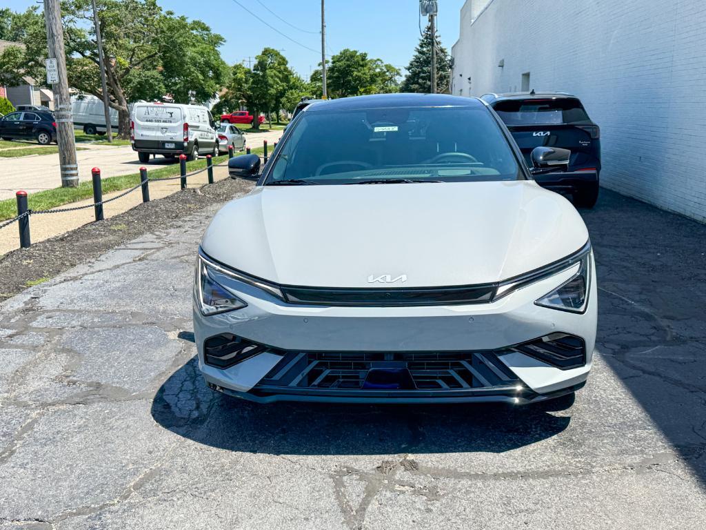 new 2025 Kia EV6 car, priced at $55,875
