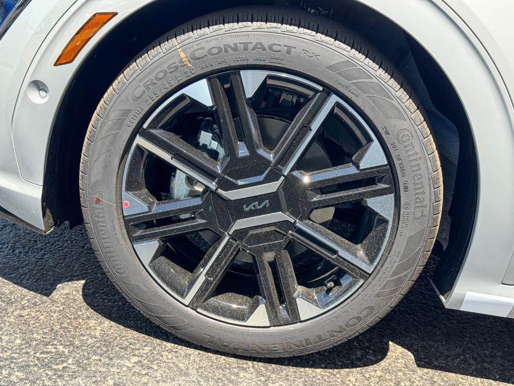 new 2025 Kia EV6 car, priced at $55,875